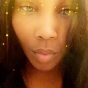 Meet your Posher, Makeia